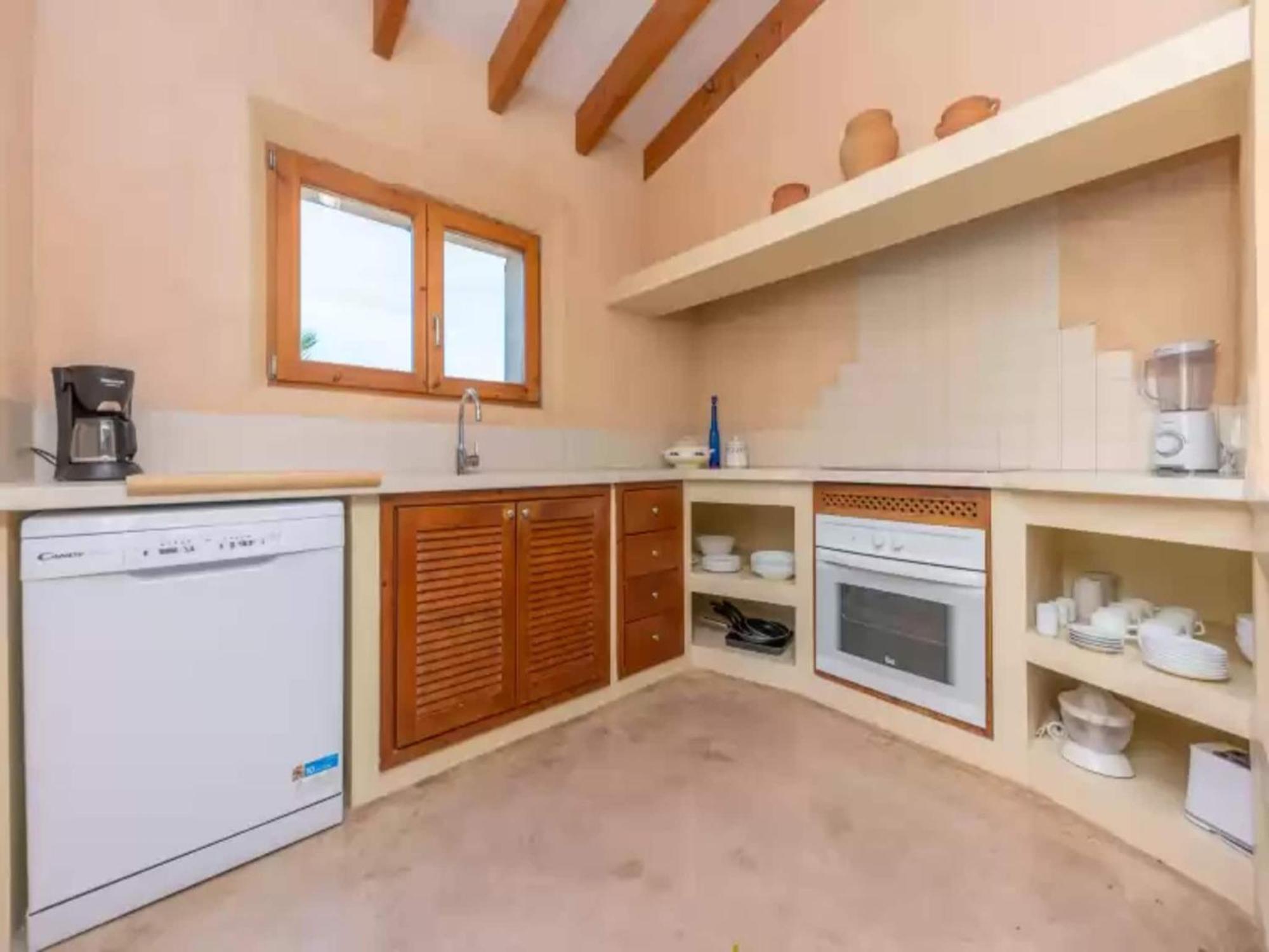 Appealing With Private Pool